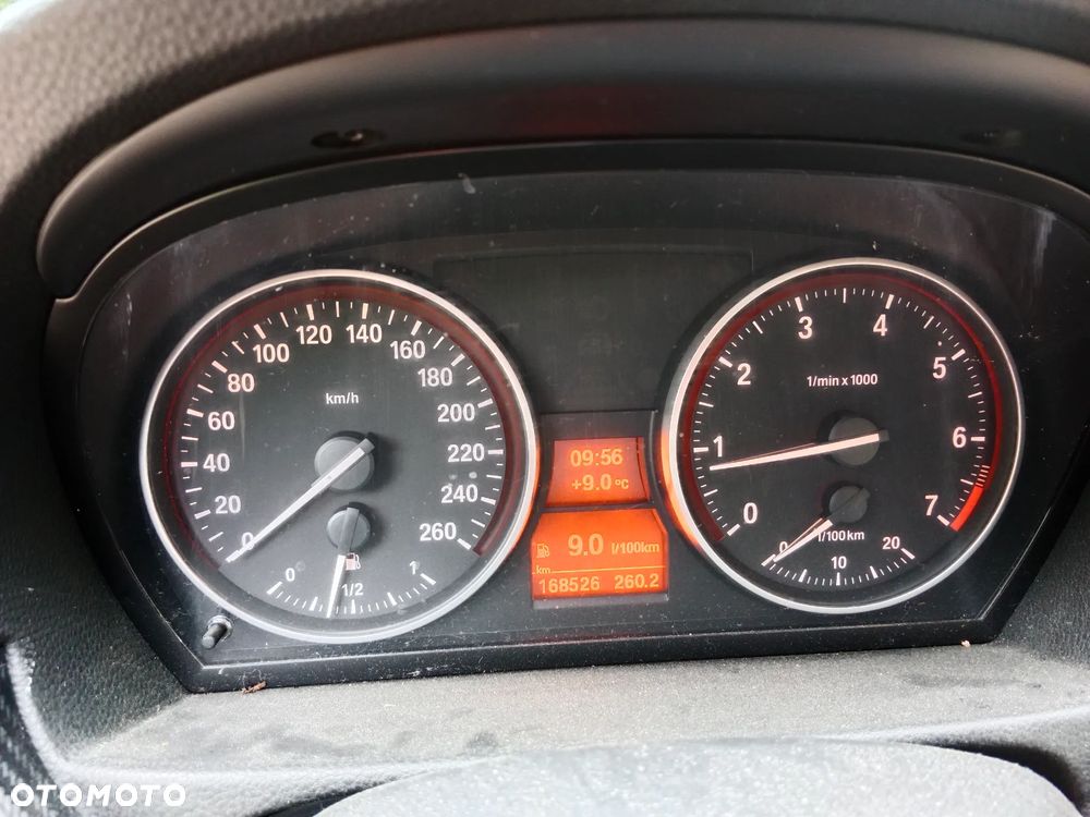 BMW Seria 3 325i - 20