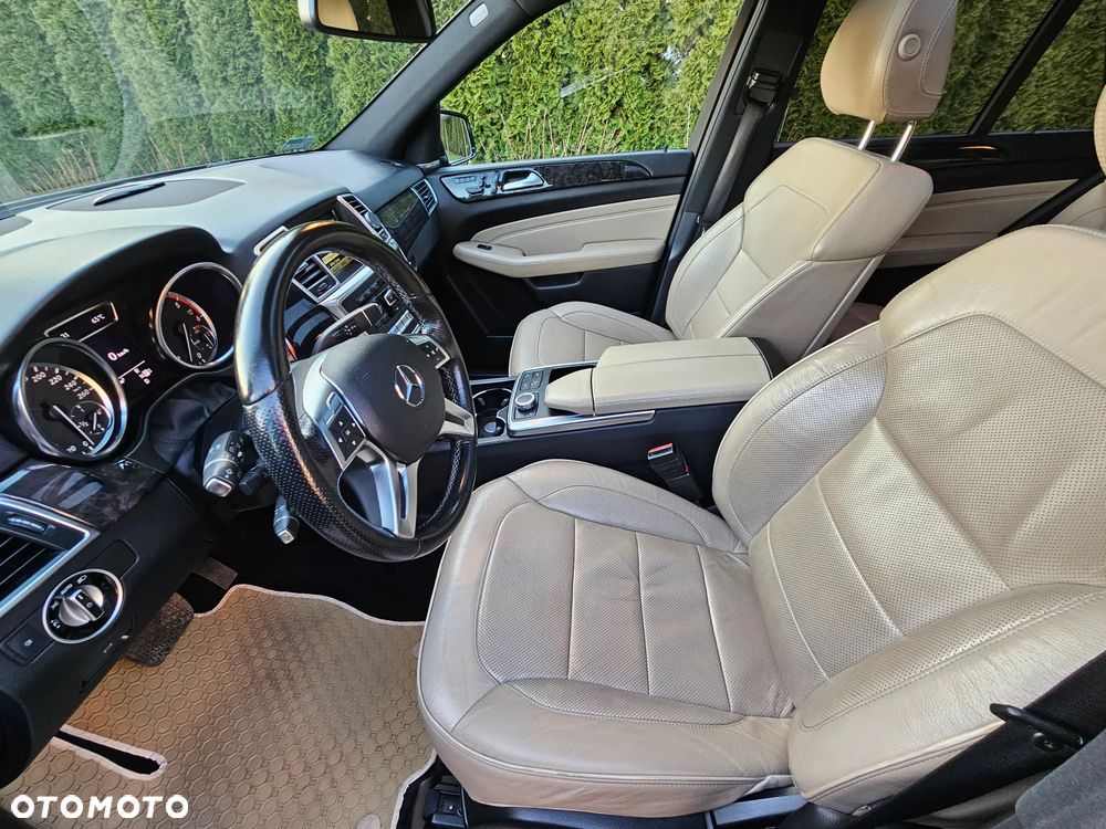 Mercedes-Benz ML - 11