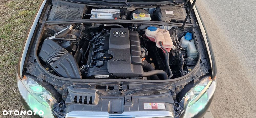 Audi A4 Avant 2.0 T FSI quattro - 6