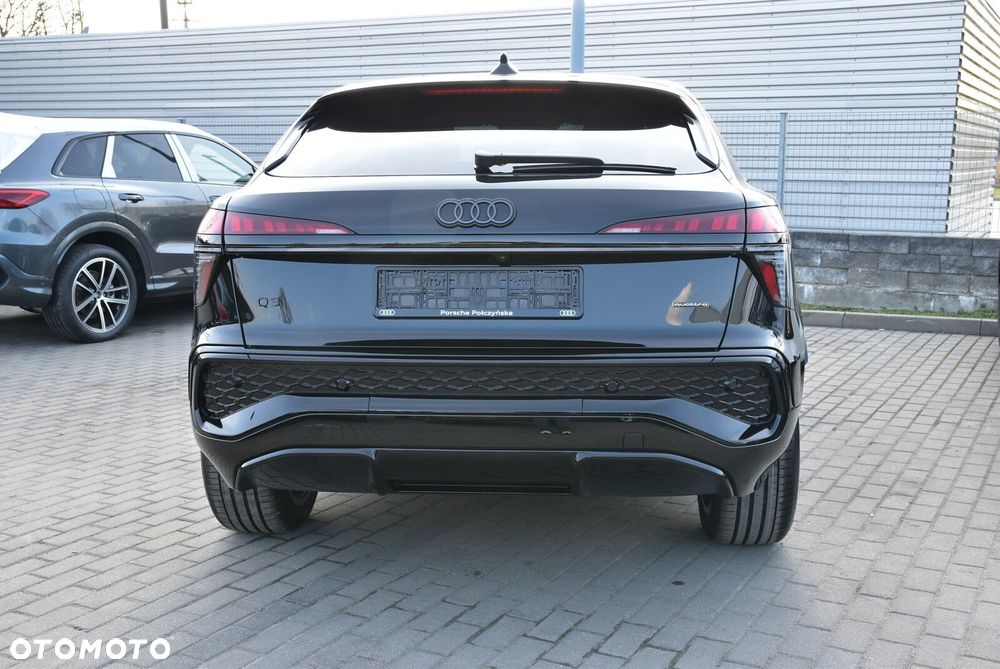 Audi Q3 Sportback - 5