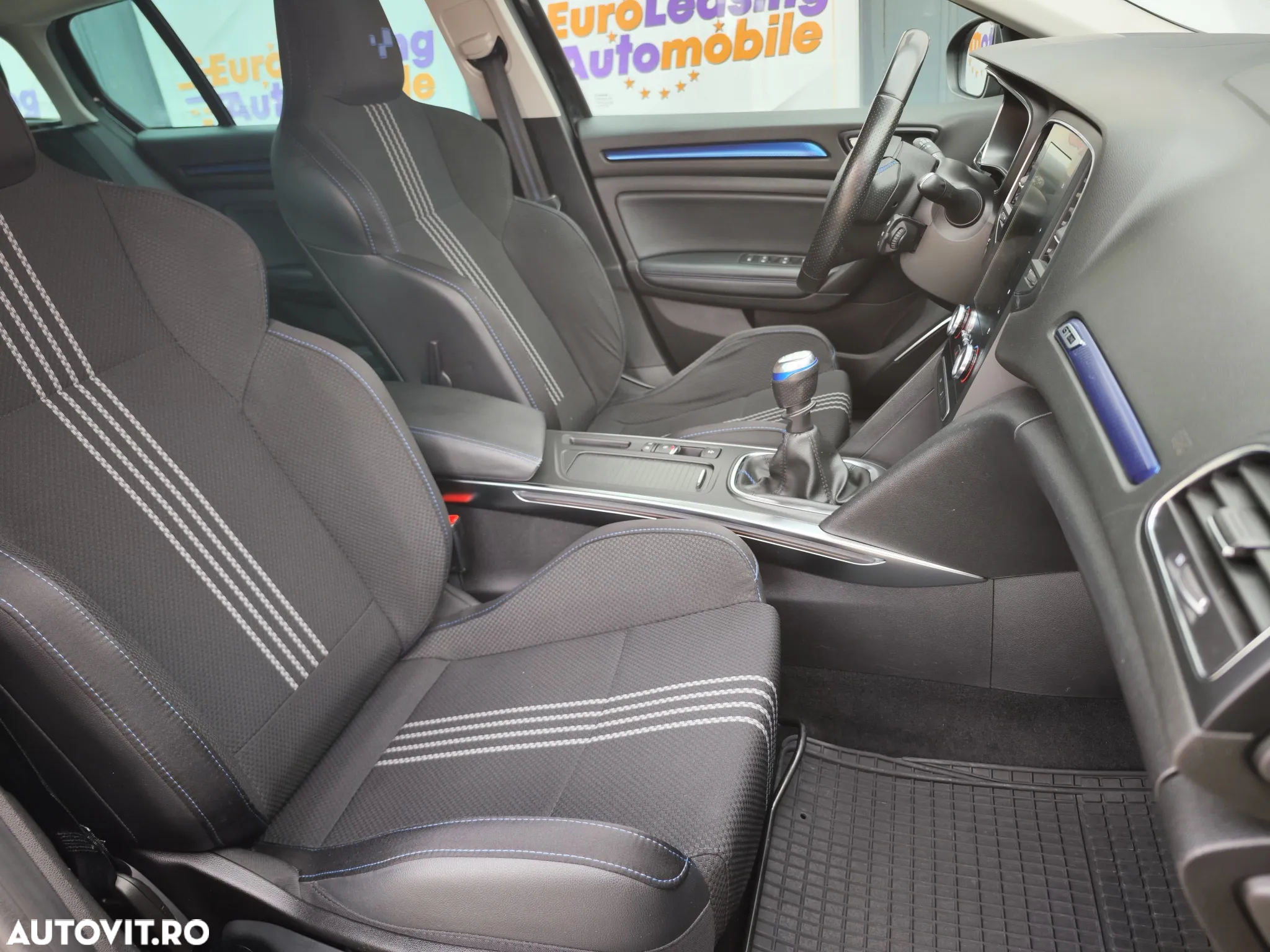 Renault Megane BLUE dCi 115 GT LINE - 17