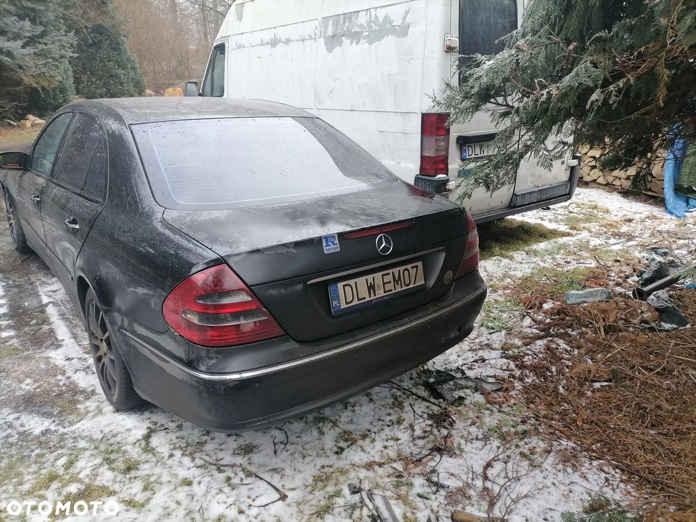 Mercedes-Benz Klasa E - 2