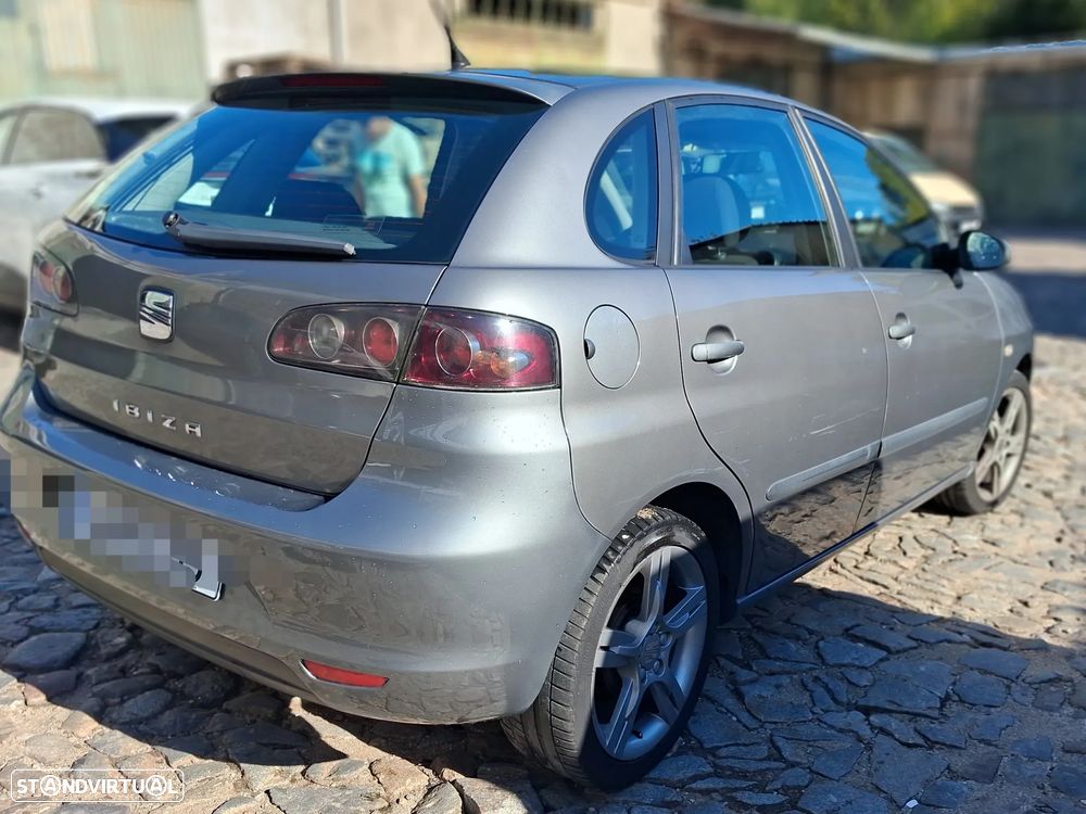 SEAT Ibiza 1.4 TDi Style DPF - 4