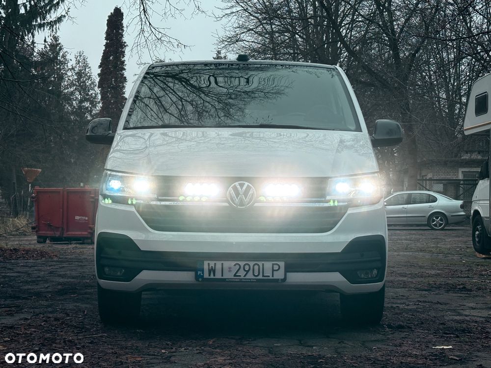 Volkswagen Multivan - 23