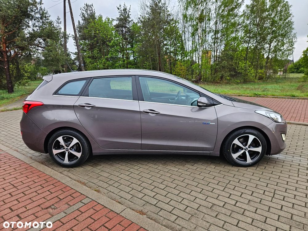 Hyundai i30 blue 1.6 GDI Trend - 4