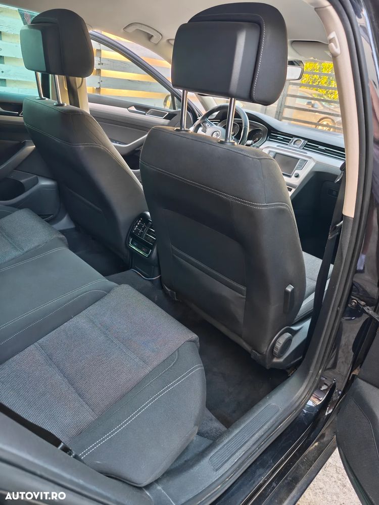 Volkswagen Passat - 5