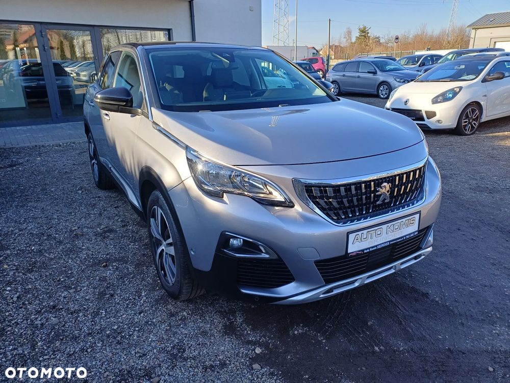 Peugeot 3008 1.2 PureTech Allure S&S - 9
