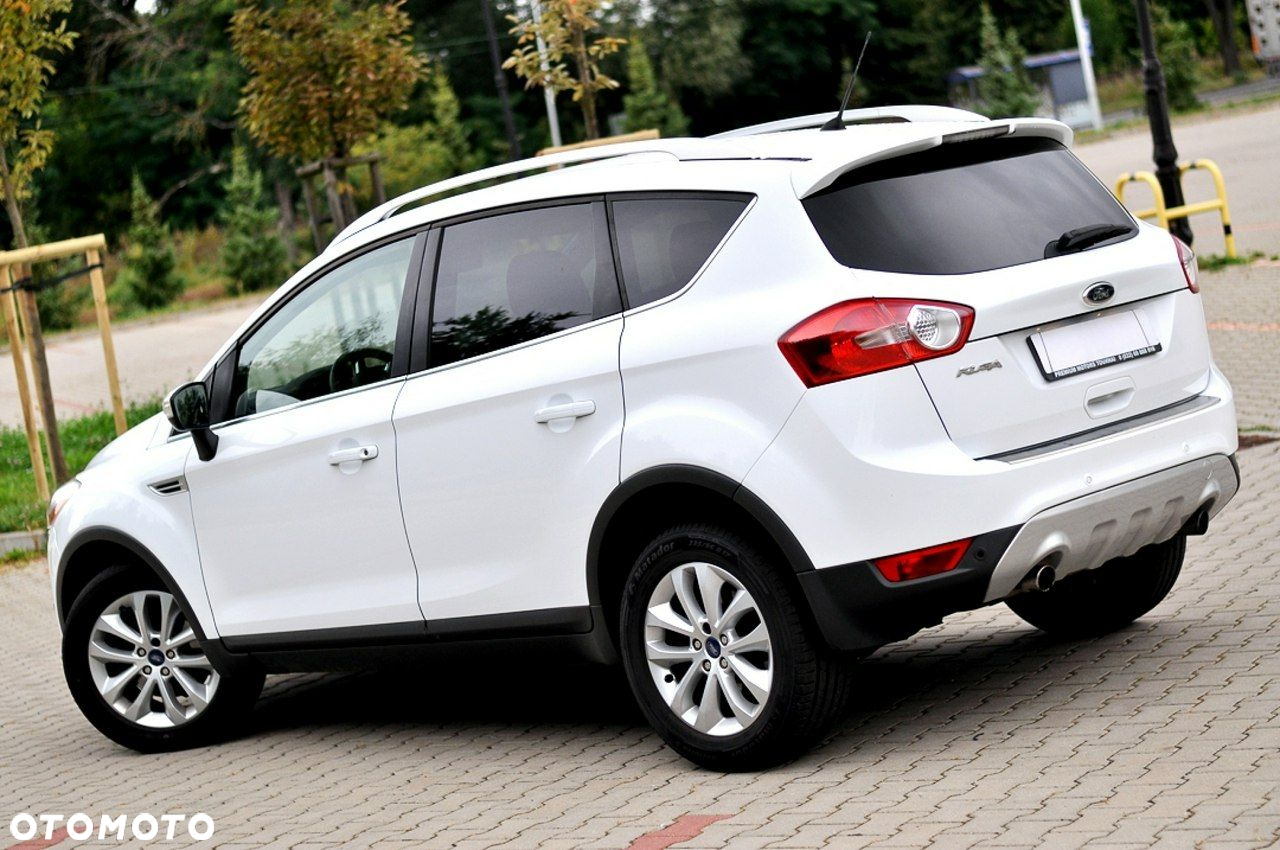 Ford Kuga 2.0 TDCi 2x4 Champions Edition - 4