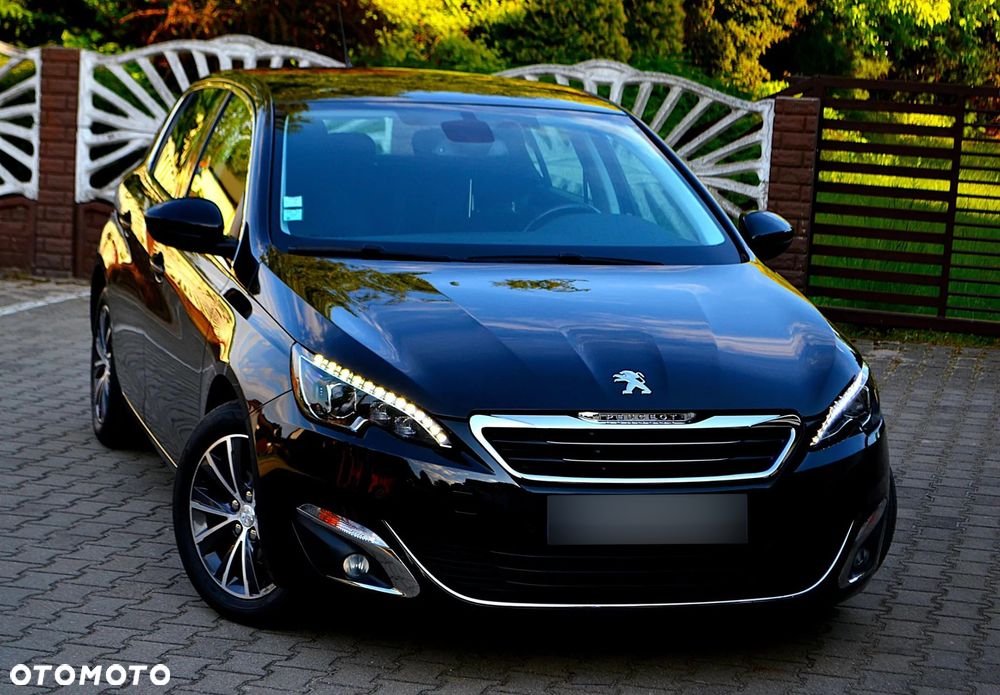 Peugeot 308 - 1