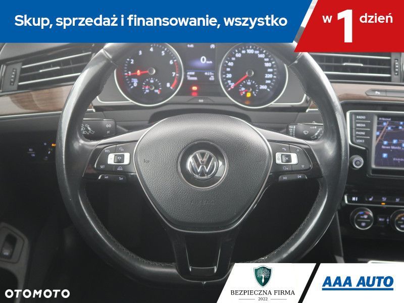 Volkswagen Passat Variant - 18