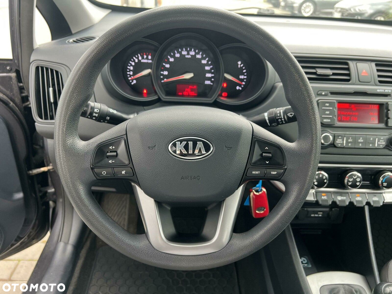 Kia Rio - 14