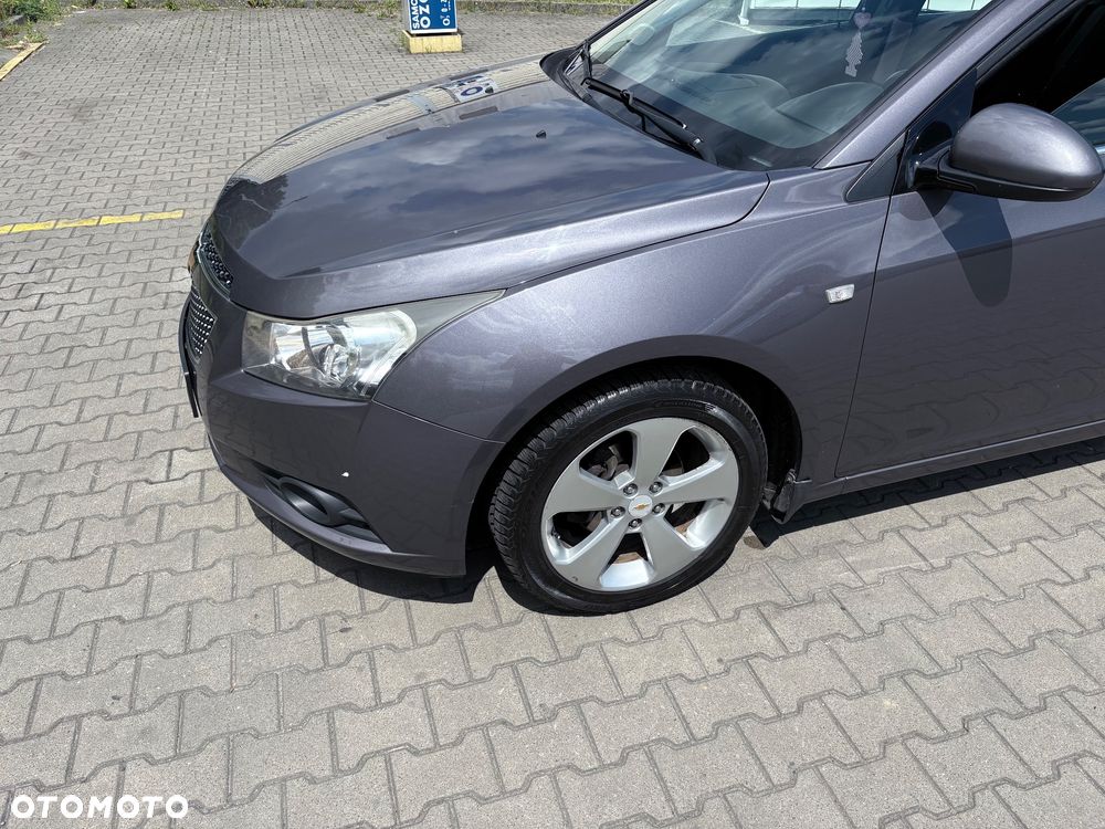 Chevrolet Cruze 1.8 LTZ+ - 2