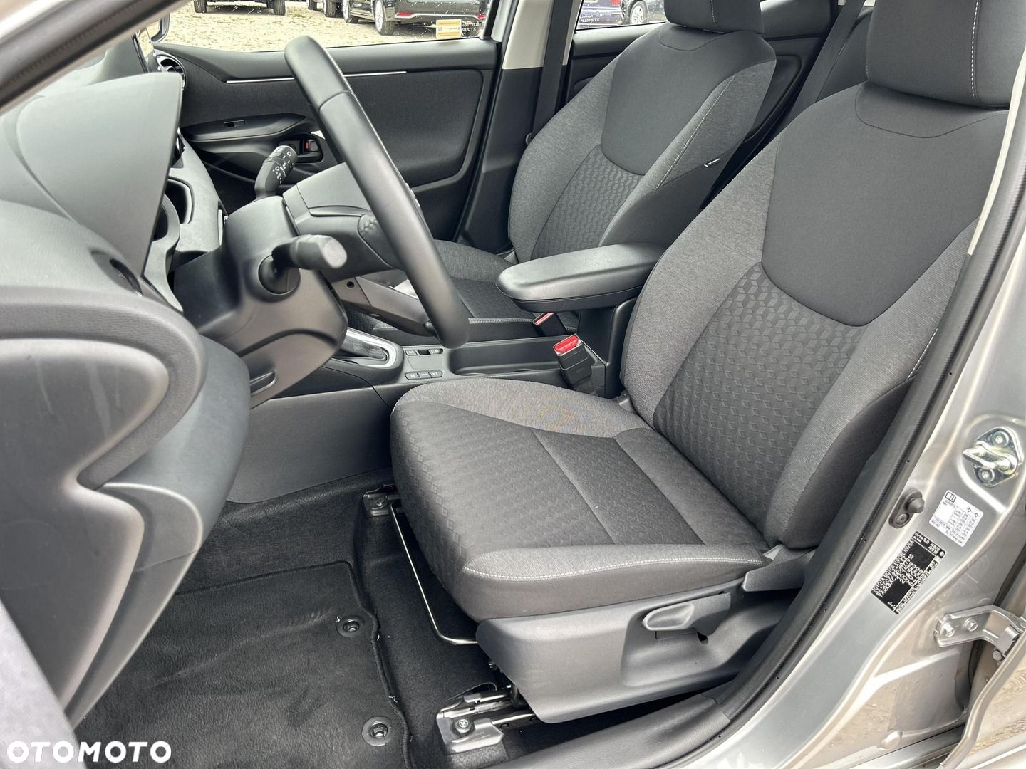 Toyota Yaris - 10