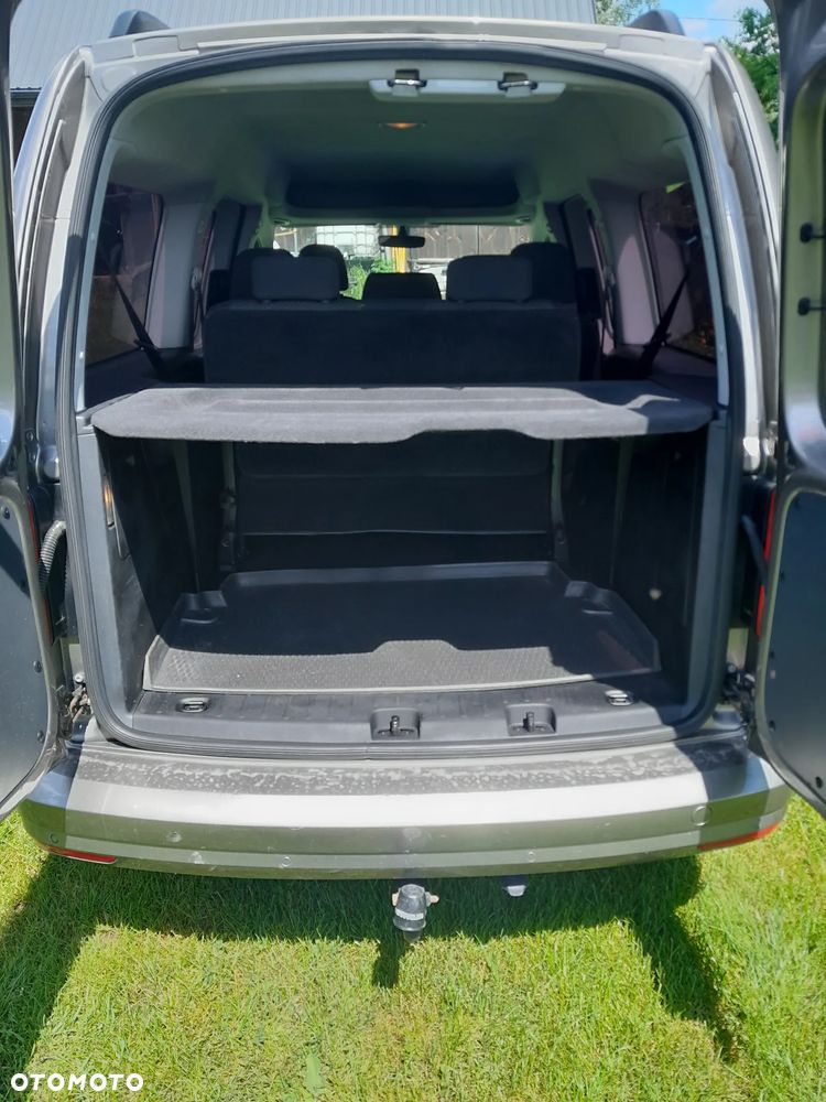 Volkswagen Caddy Maxi 2.0 TDI Trendline 4Motion - 4