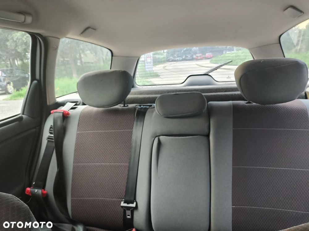 Citroën C5 2.0 HDi Confort - 8