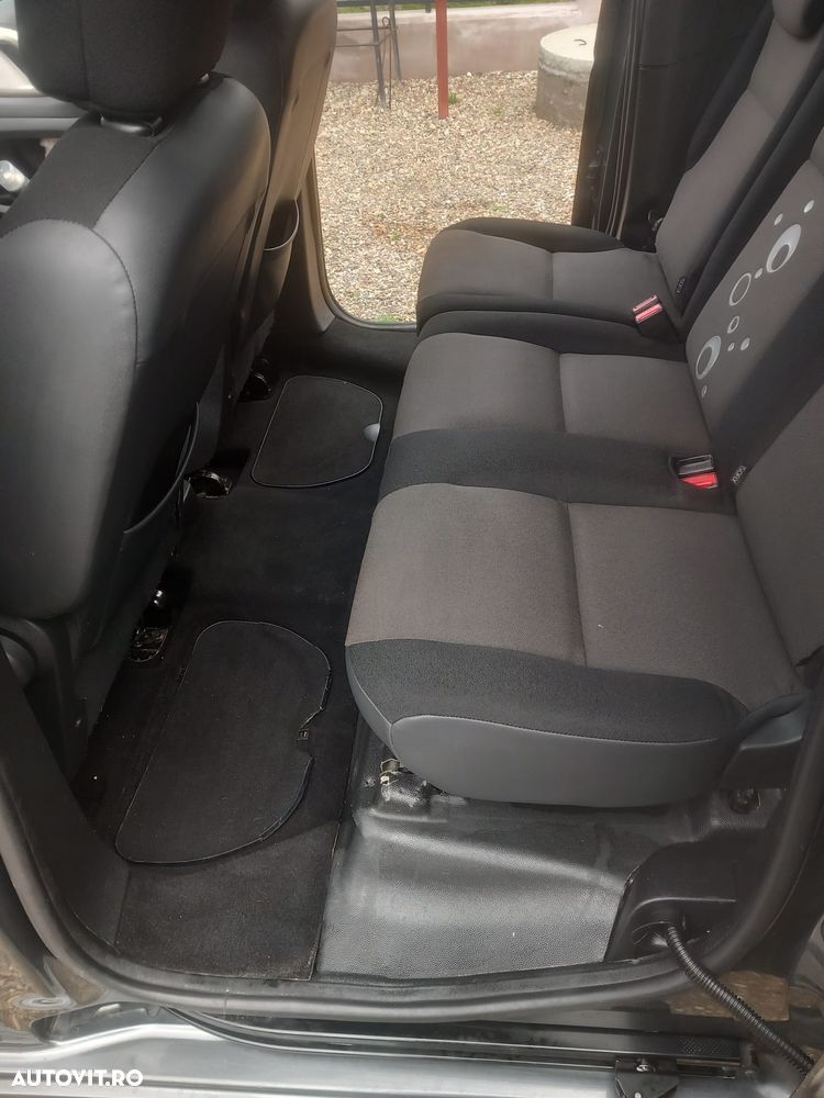 Citroën Berlingo 1.6 HDI First - 8