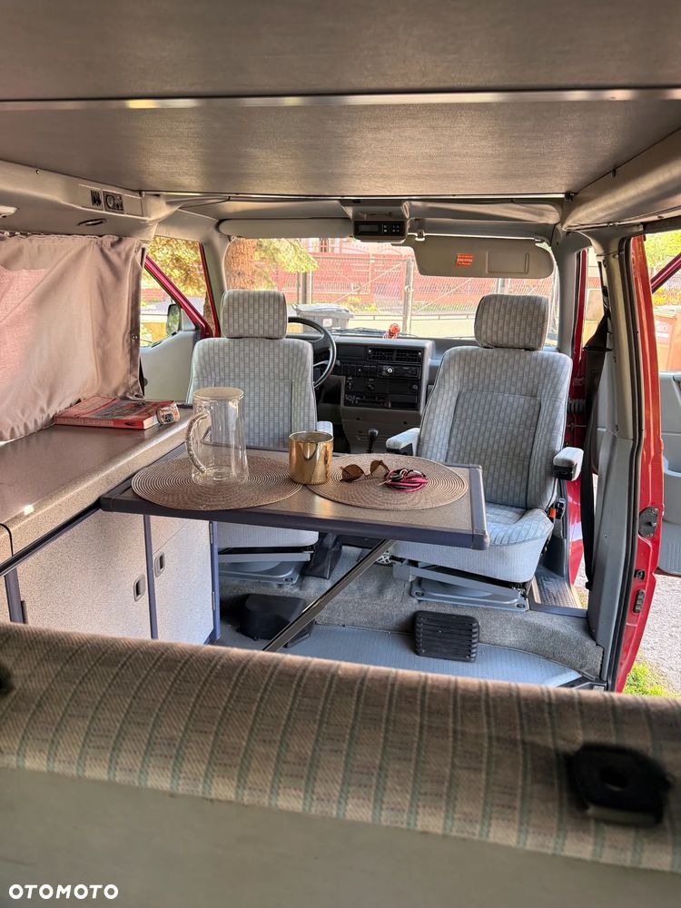 Volkswagen Transporter- California - 8