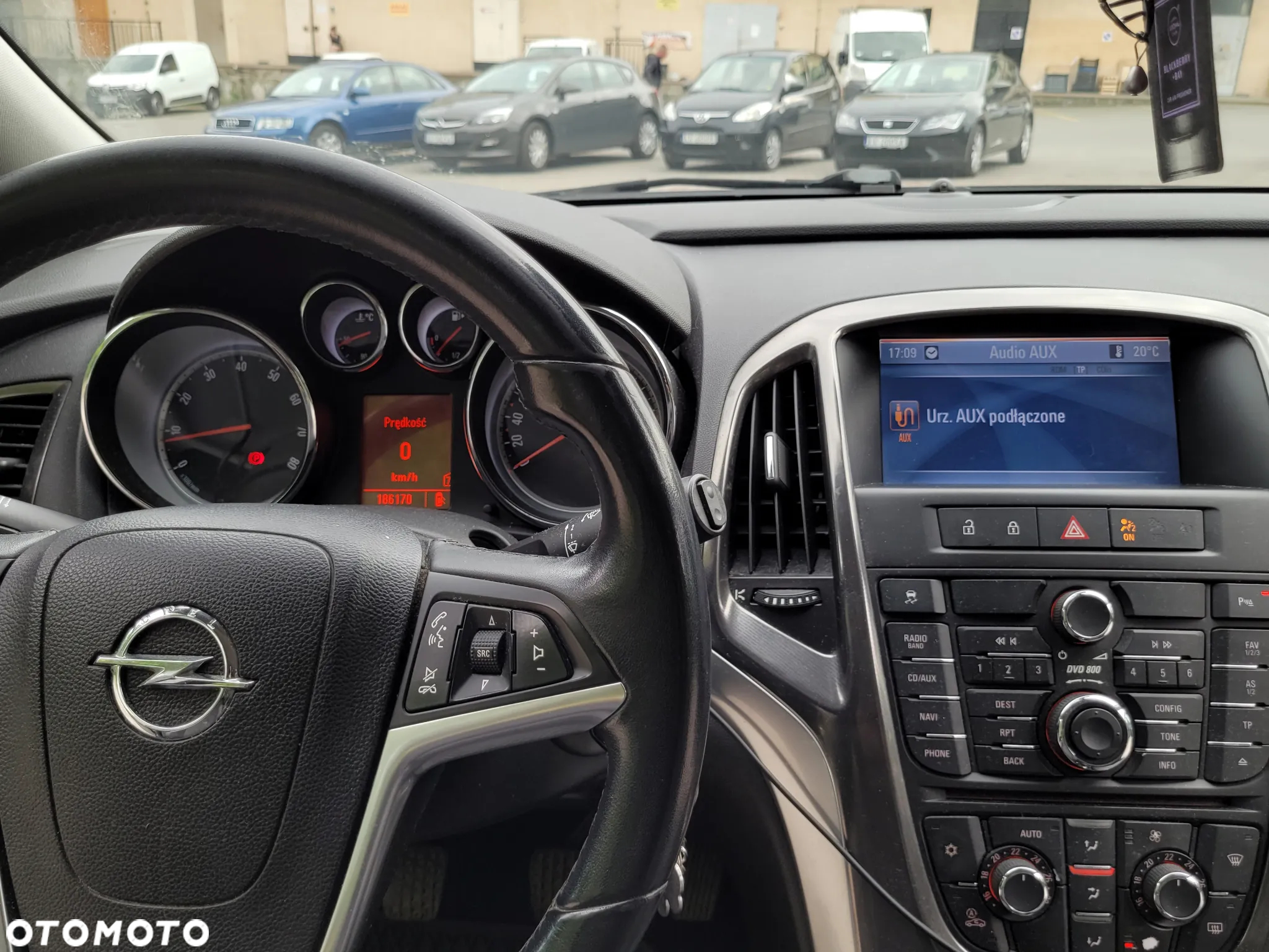 Opel Astra IV 1.4 T Cosmo - 9