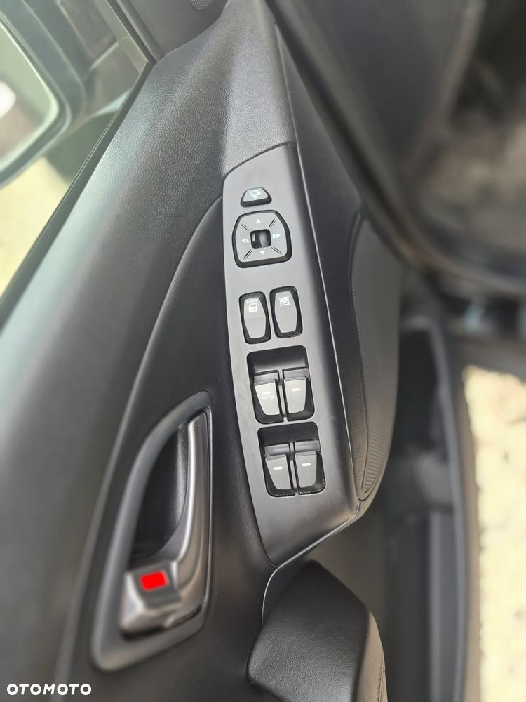Hyundai ix35 1.6 GDI Premium 2WD - 19