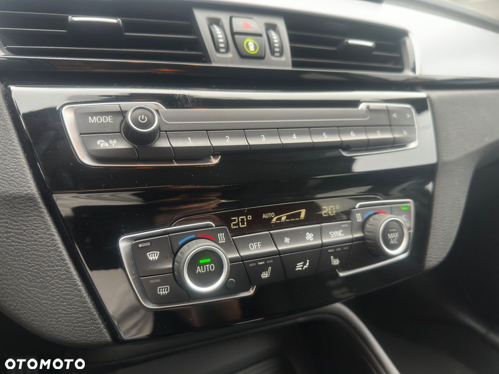 BMW X1 xDrive18d Sport Line - 34