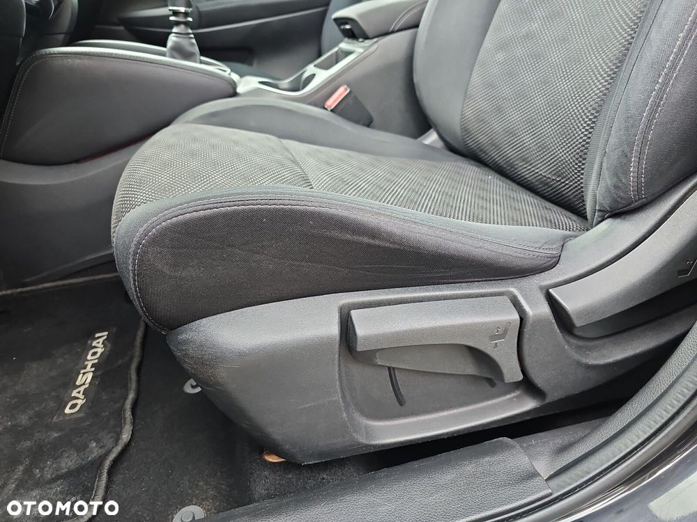 Nissan Qashqai - 14