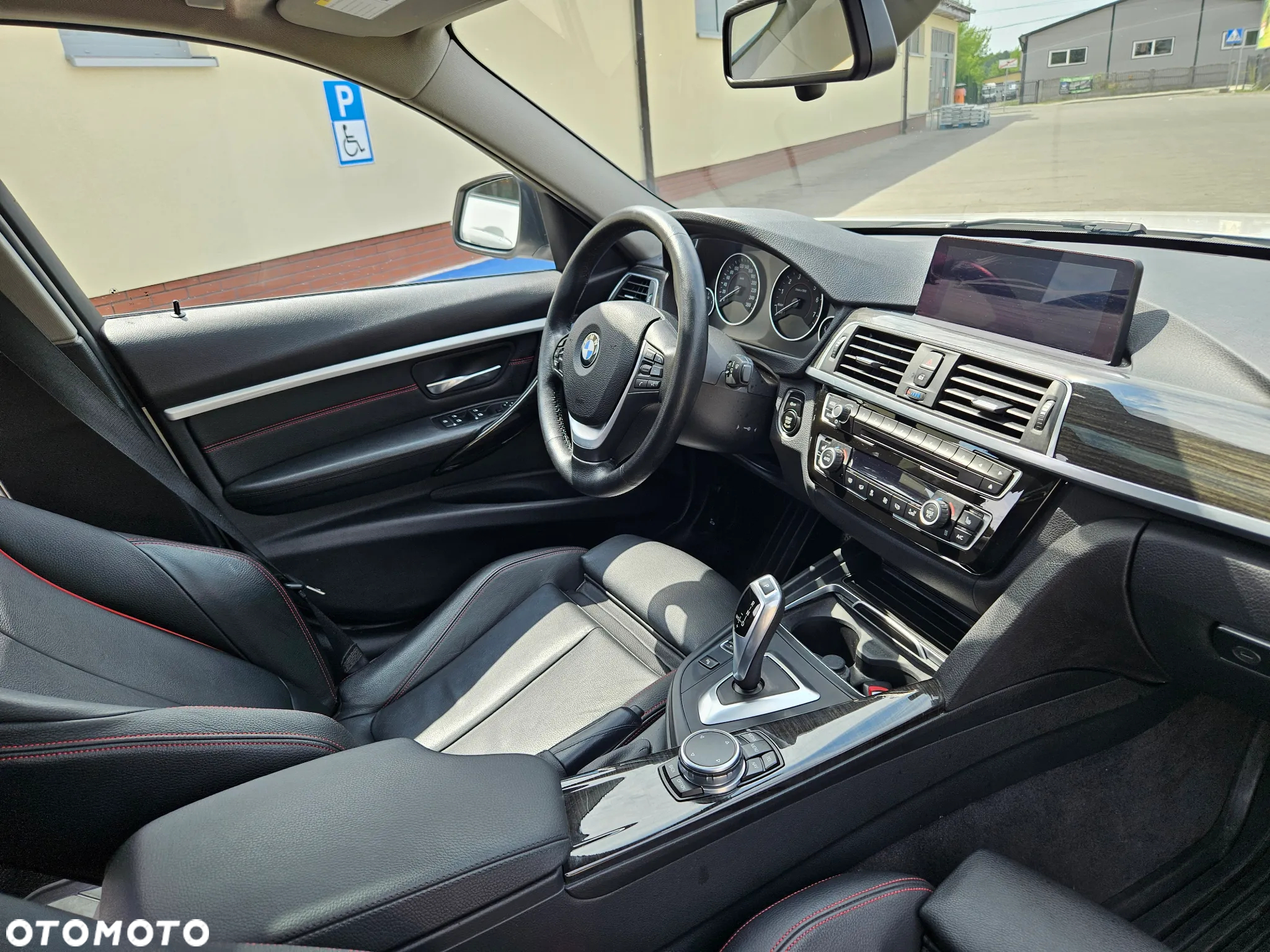 BMW Seria 3 320i xDrive Sport Line - 24