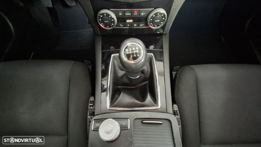 Mercedes-Benz C 220 CDi Avantgarde BlueEfficiency - 33