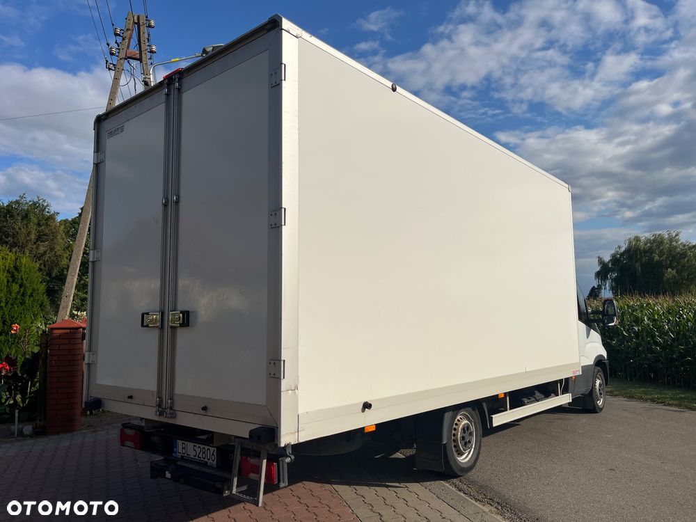Iveco 50C18 - 12