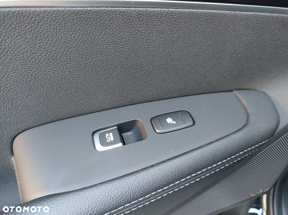 Kia Sorento 2.0 CRDI Business Line Plus - 25