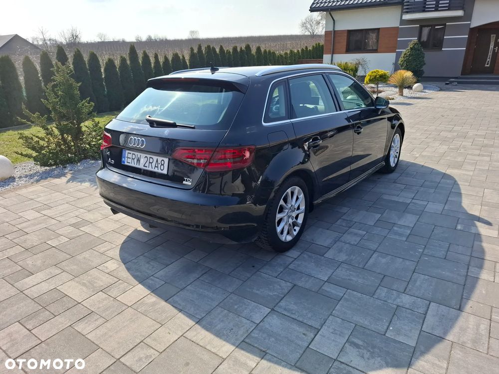 Audi A3 Sportback - 13