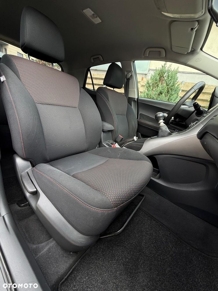 Toyota Auris 1.6 Dynamic - 22