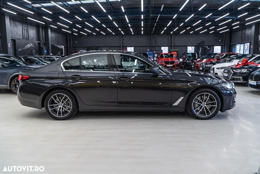 BMW Seria 5 530e Aut. Luxury Line - 25
