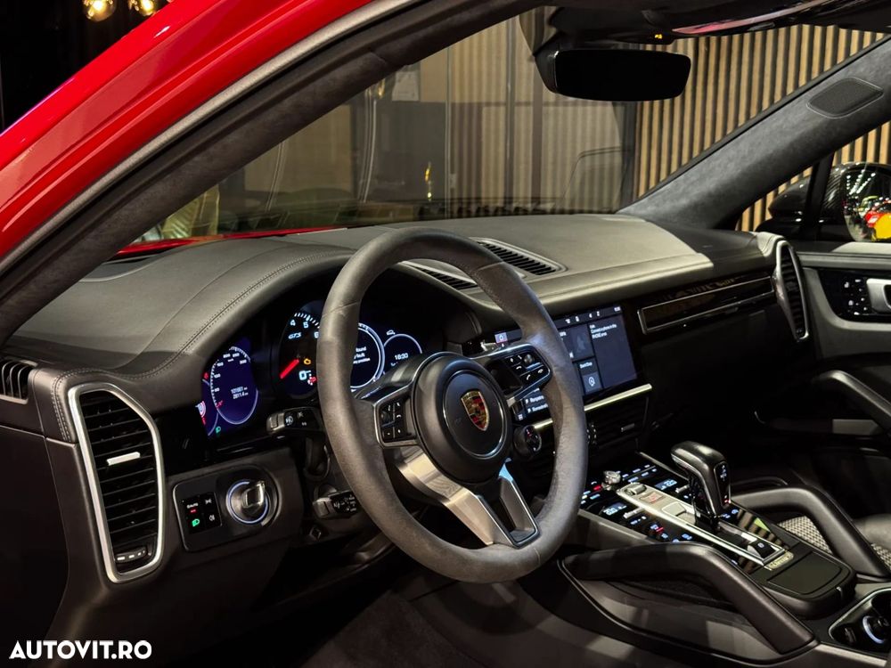 Porsche Cayenne Coupe - 32