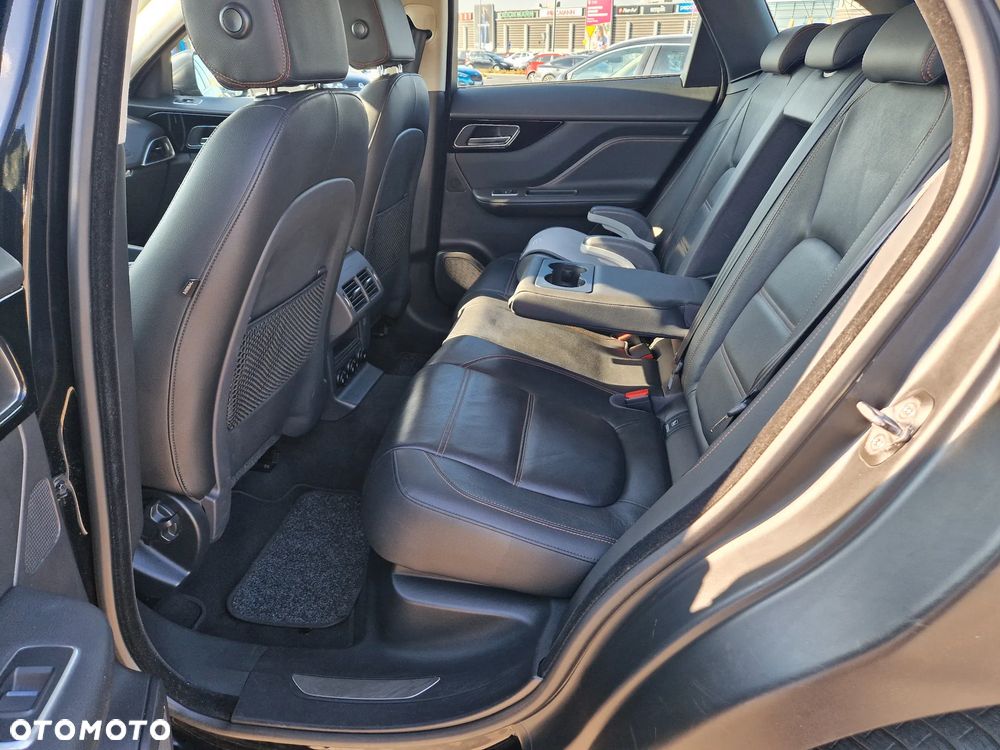 Jaguar F-Pace 20d AWD Prestige - 10