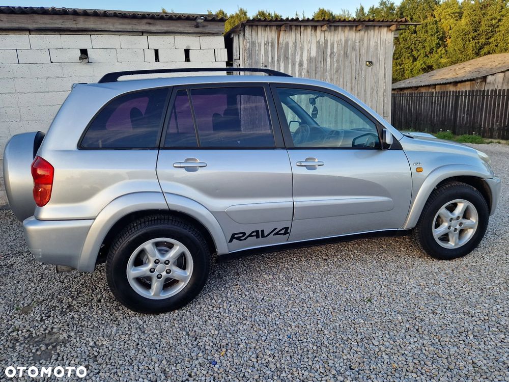 Toyota RAV4 2.0 D-4D 4x4 - 8
