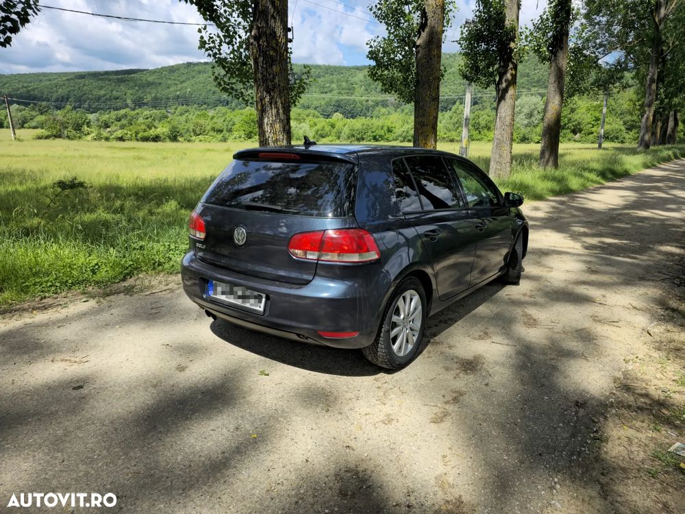 Volkswagen Golf 2.0 TDI DPF Highline - 8