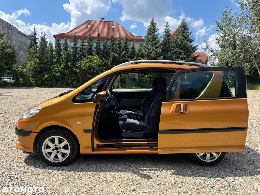 Peugeot 1007 1.4 Trendy - 10