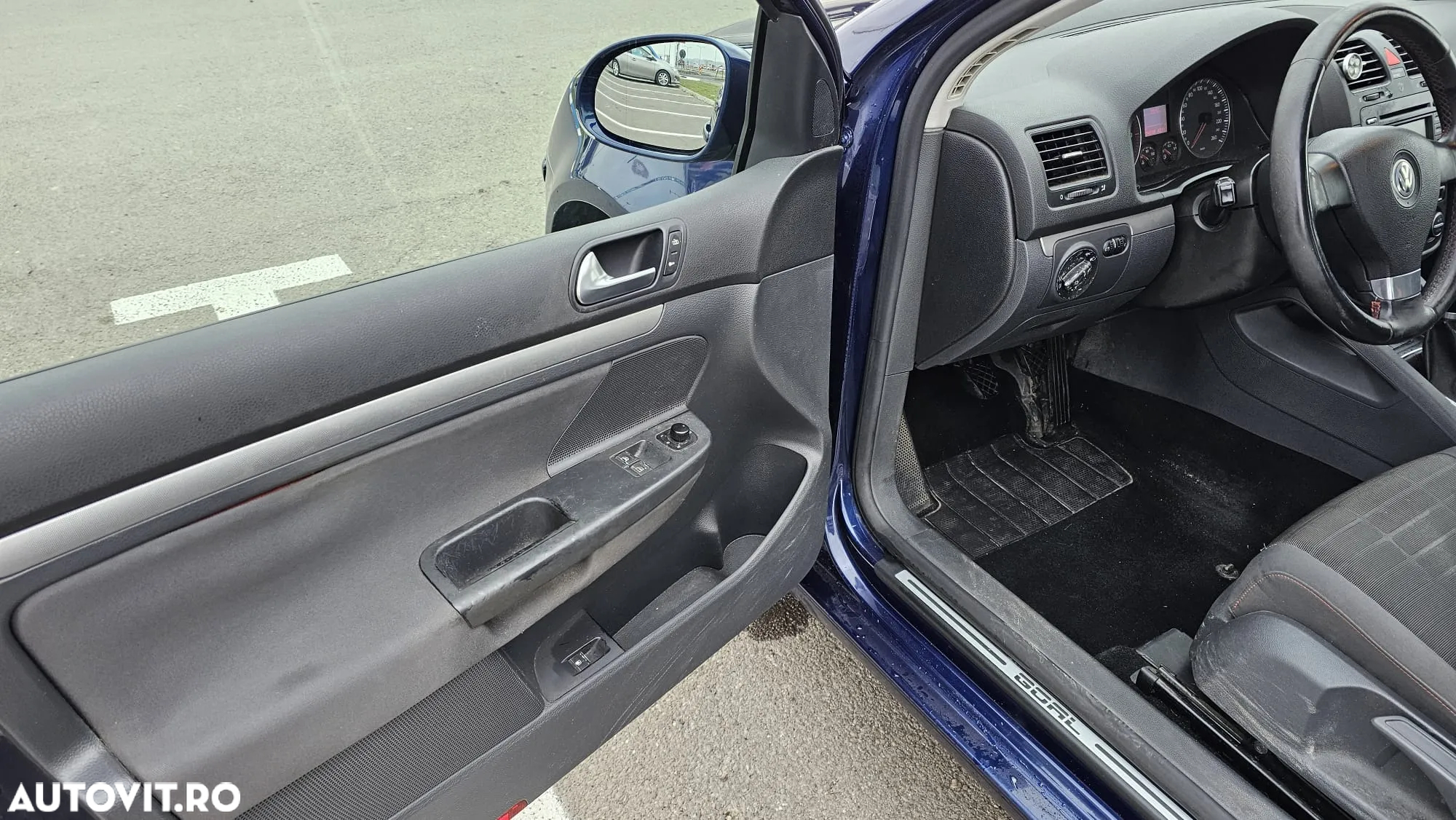 Volkswagen Golf 1.9 TDI BlueMotion Comfortline - 19