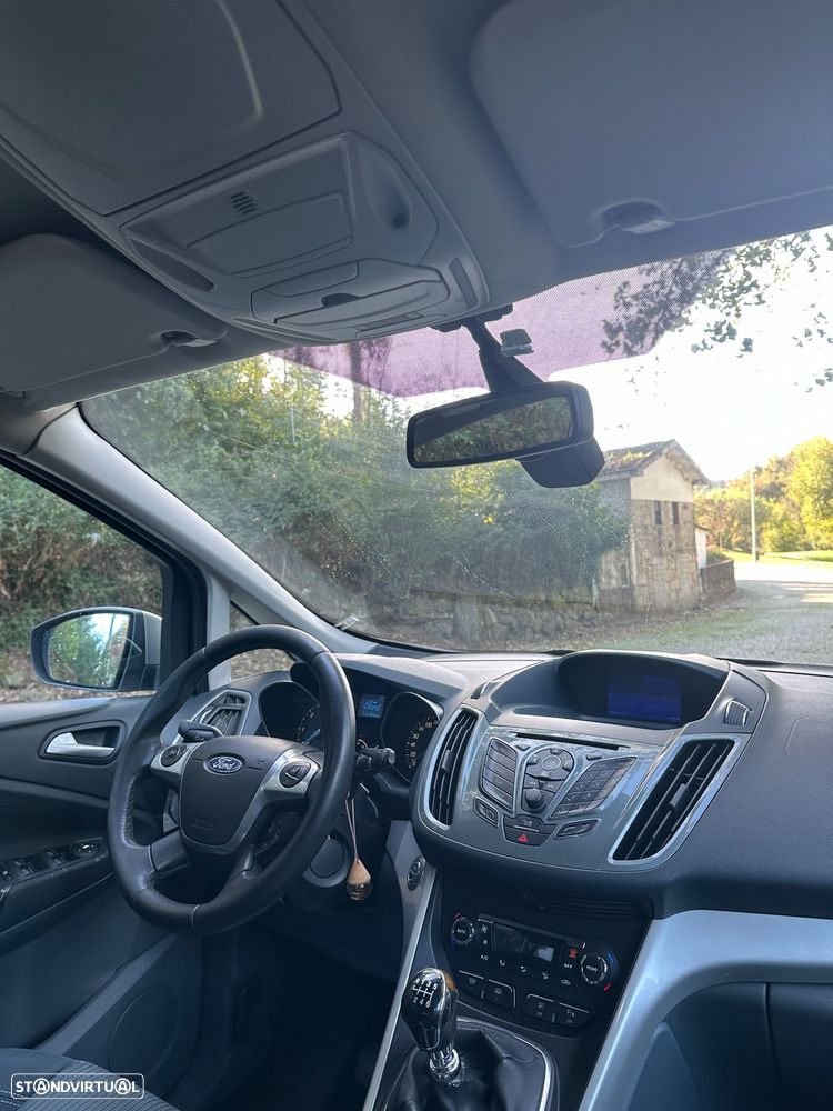 Ford Grand C-Max 1.6 TDCi Titanium - 17