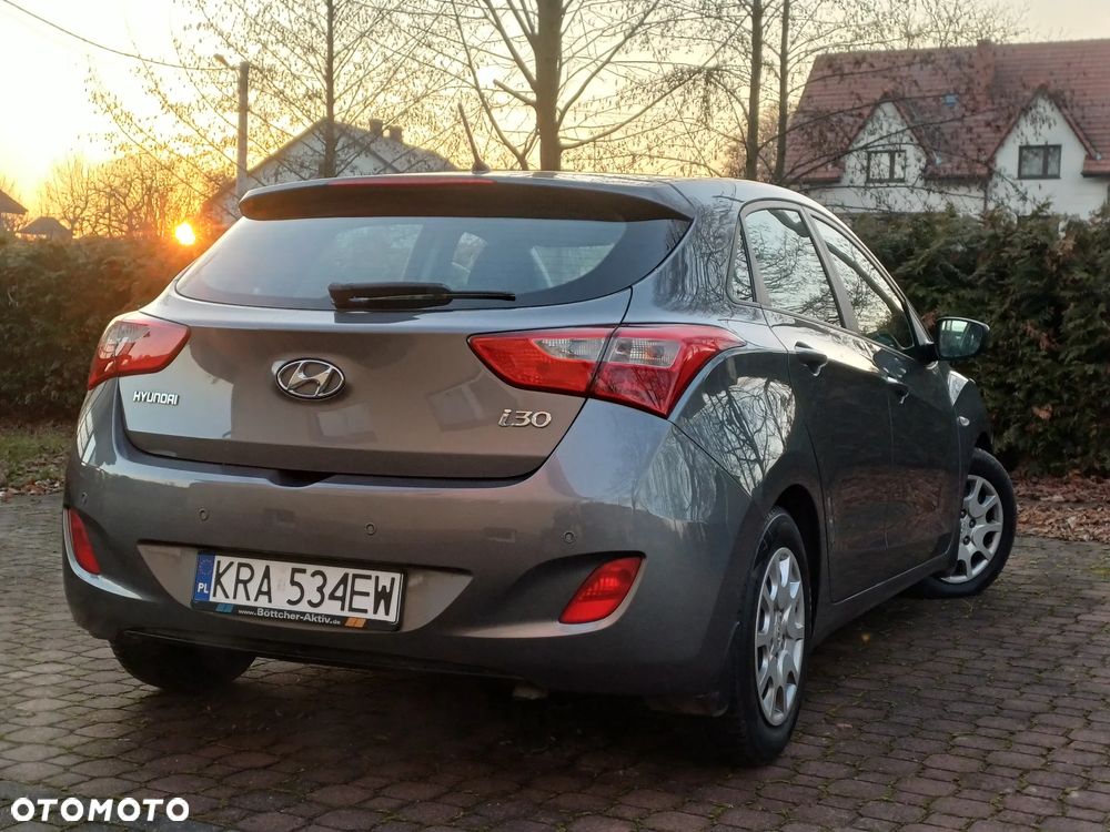 Hyundai i30 1.6 Style - 11
