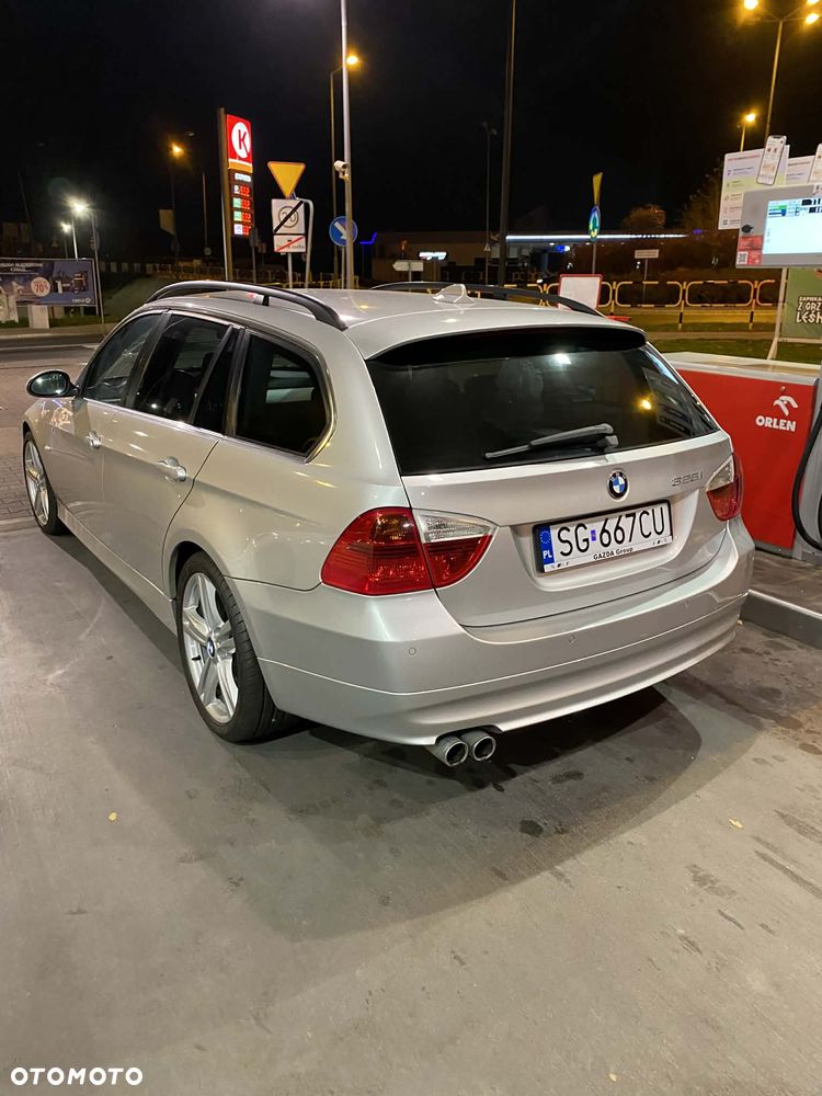BMW Seria 3 325i - 3