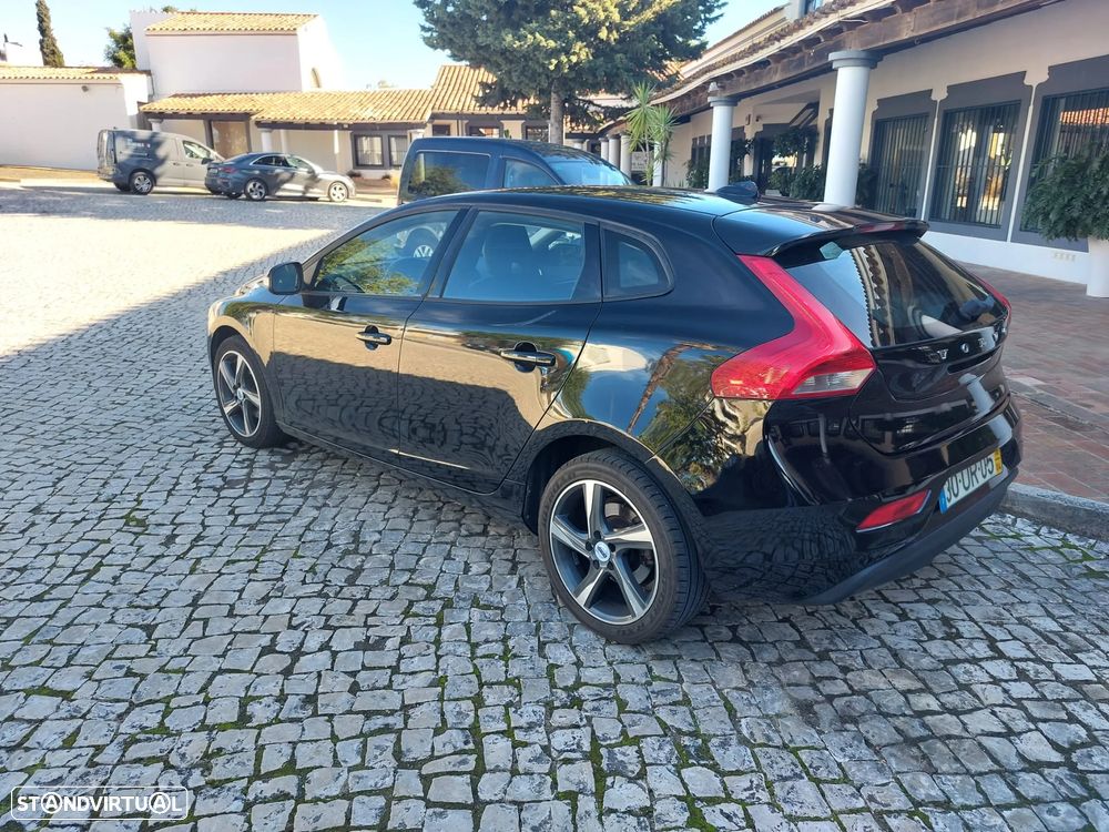 Volvo V40 D2 Kinetic - 14