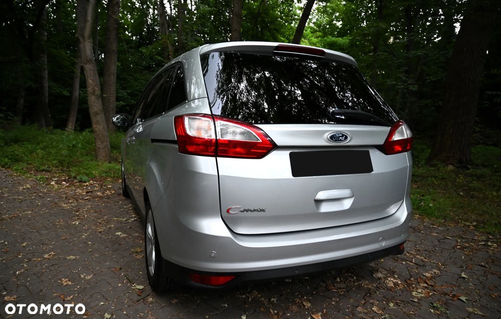 Ford Grand C-MAX - 18