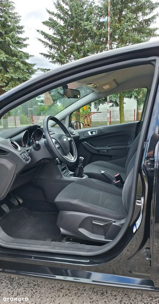 Ford Fiesta 1.0 Champions Edition - 20