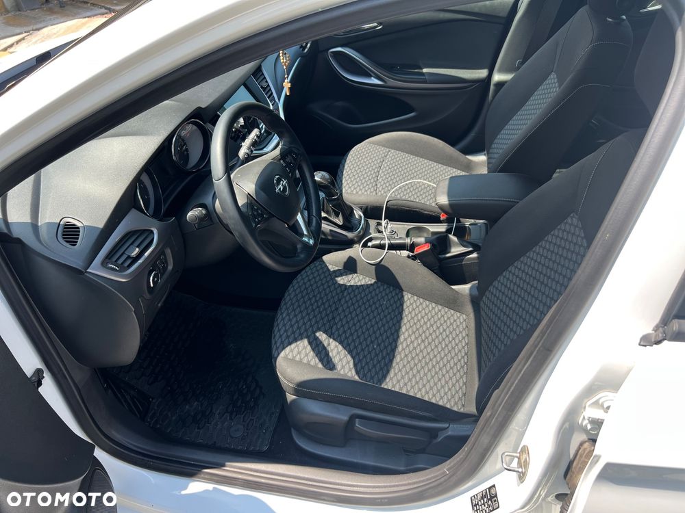 Opel Astra 1.6 CDTI Enjoy S&S - 12