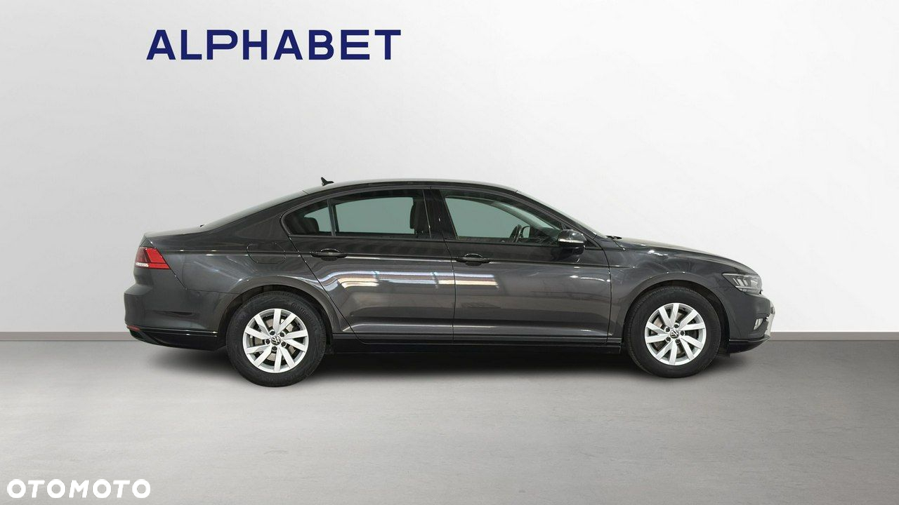 Volkswagen Passat - 7