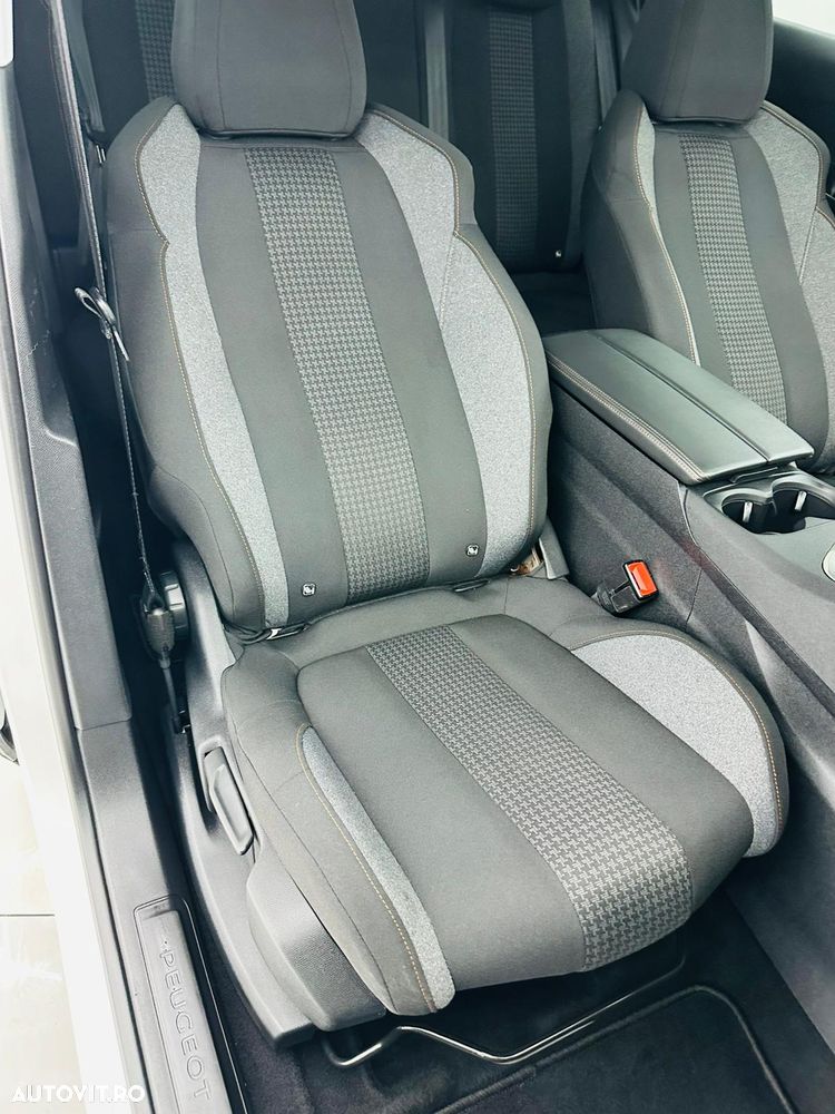 Peugeot 3008 BlueHDi 130 Stop & Start Allure - 23