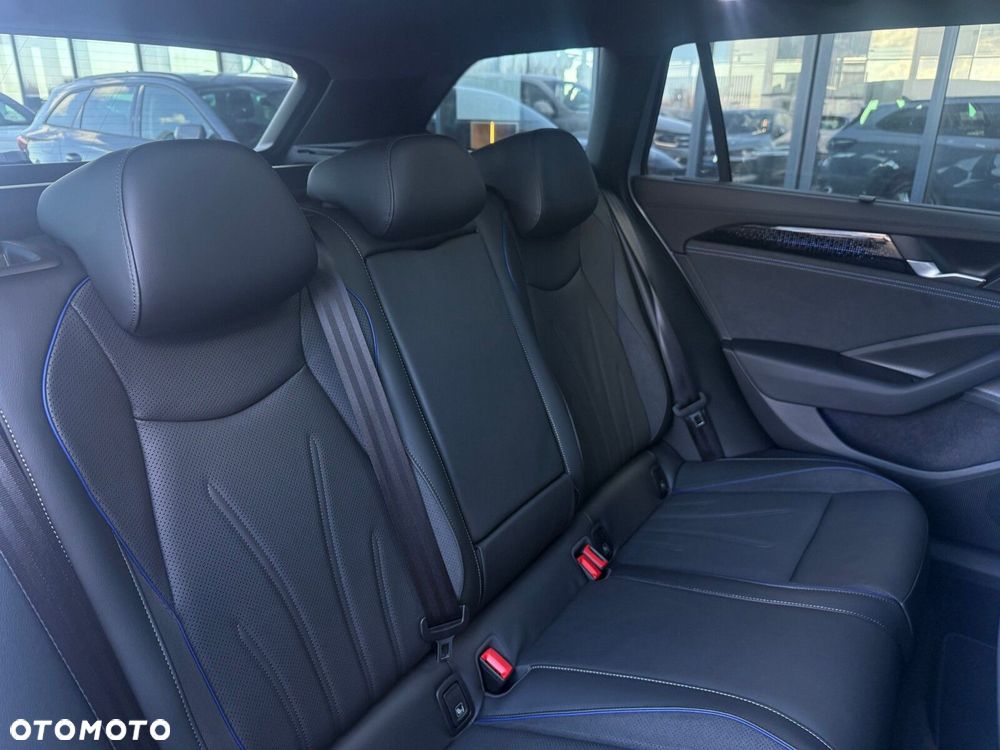 Volkswagen Passat Variant 2.0 TDI SCR 4Mot R-Line Plus DSG - 21