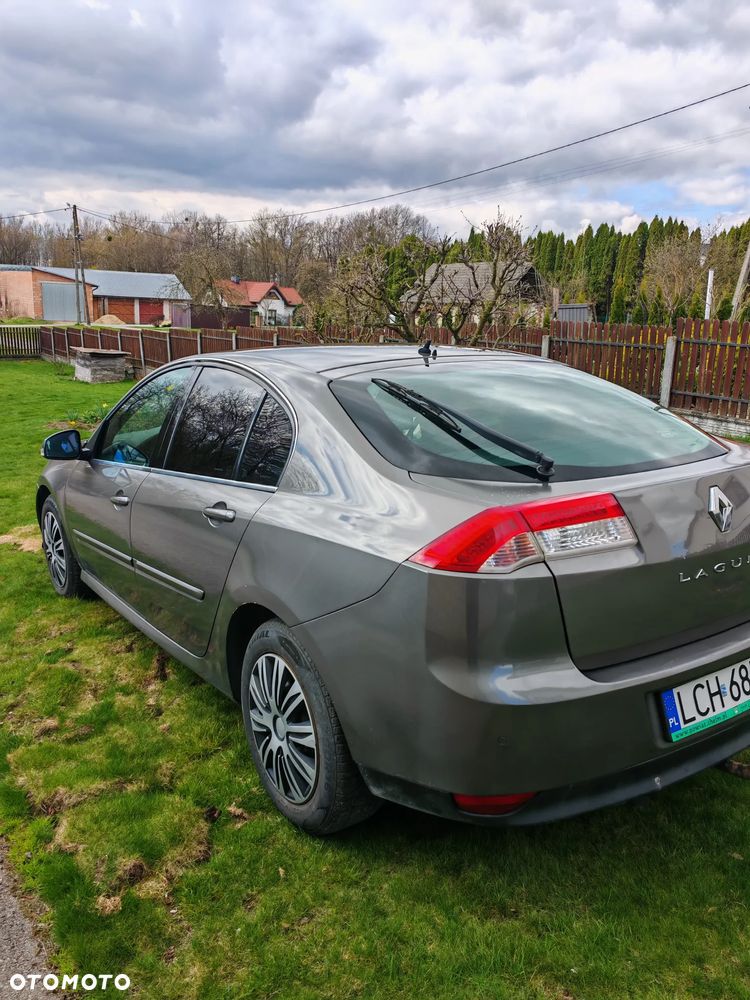 Renault Laguna 2.0 dCi FAP Initiale - 3