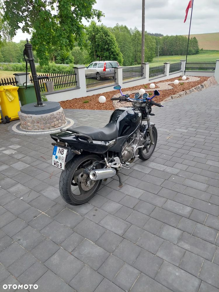 Yamaha XJ - 6
